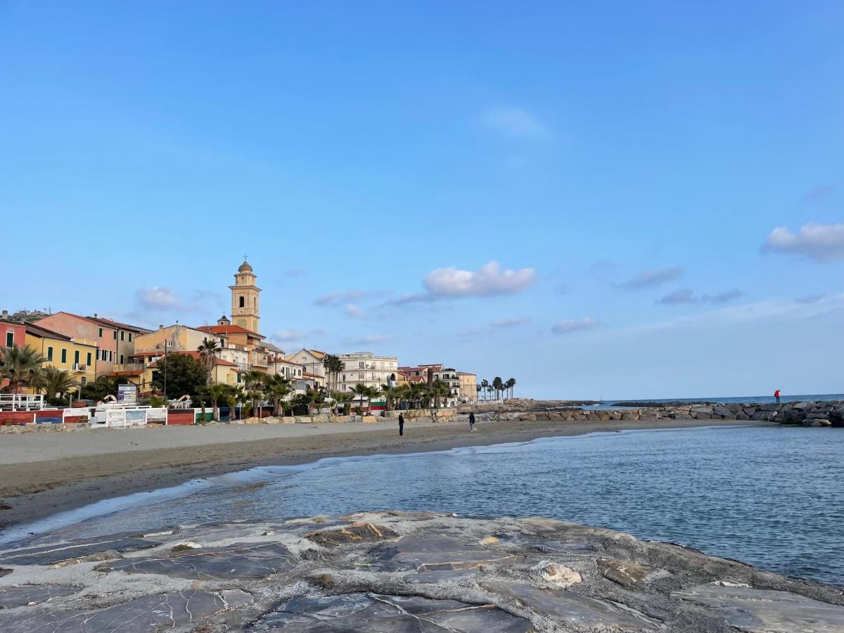 Casa Del Cardinale Apartment Santo Stefano al Mare Exterior photo