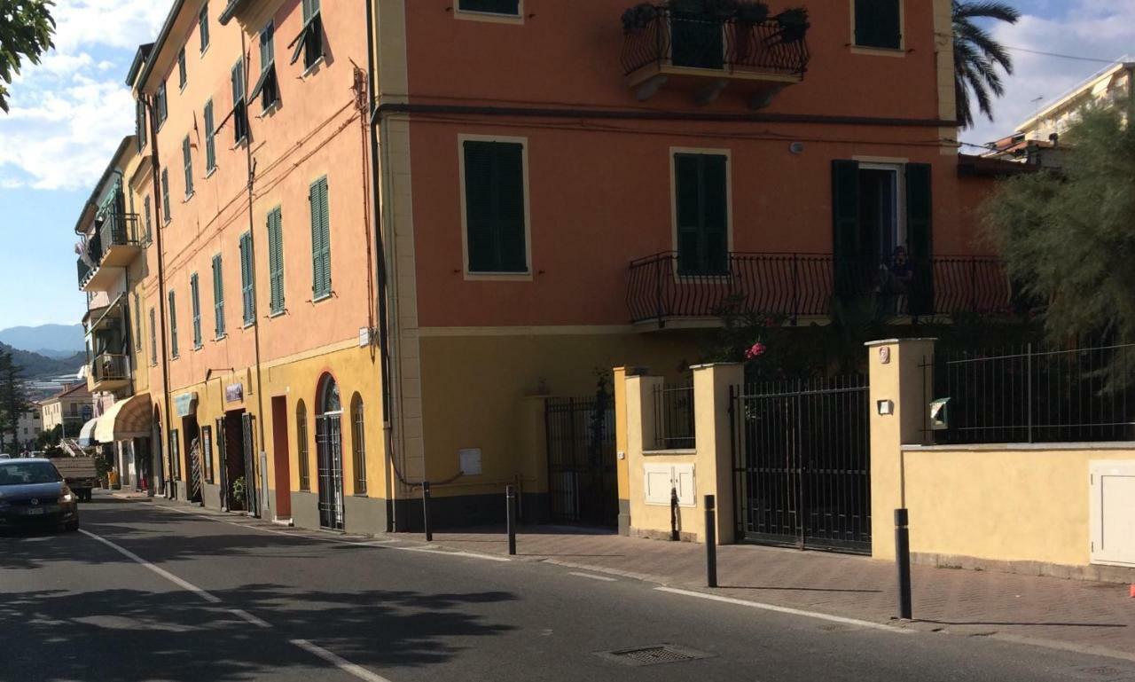 Casa Del Cardinale Apartment Santo Stefano al Mare Exterior photo